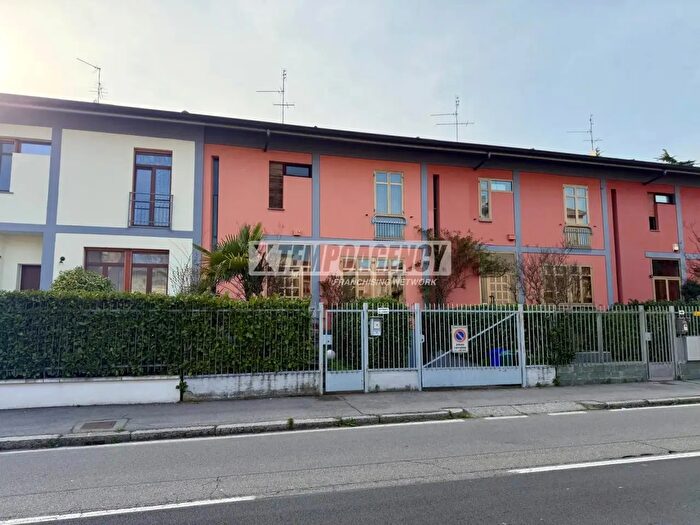 Casa quadrilocale in vendita in Via Giuseppe Verdi, Cormano