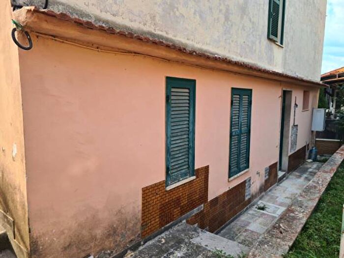 Appartamento quadrilocale in vendita in Via dei Conti Gentili, Alatri