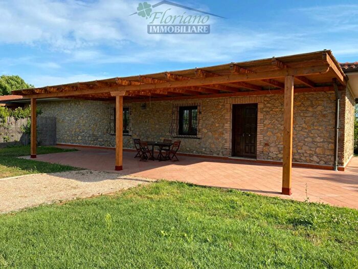 Casa trilocale in affitto in Strada del Tirreno, Montalto Di Castro