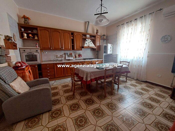 Appartamento con 5 locali in vendita in Via Makara, Mazara Del Vallo