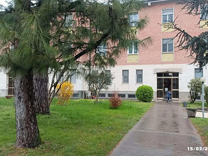 Appartamento quadrilocale in vendita in Via Pilla a, Mantova