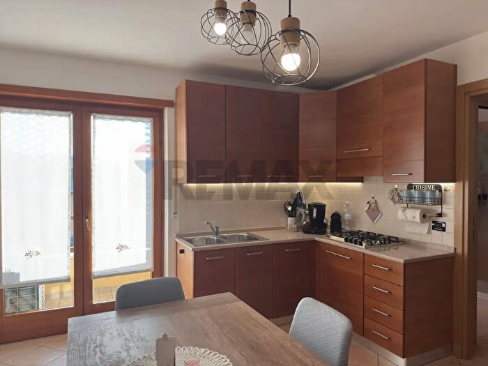 Appartamento trilocale in vendita in Via Giovanni Buzzatti, Sedico