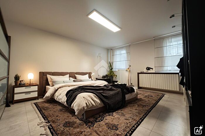 Appartamento quadrilocale in vendita in Piazza Aldo Moro, Montebelluna