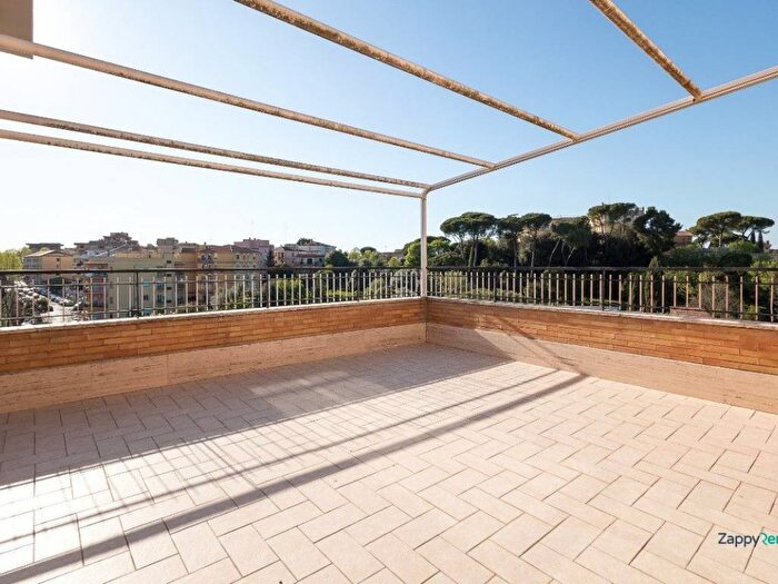 Appartamento quadrilocale in affitto in Via Goffredo Mameli, Centro, Monterotondo
