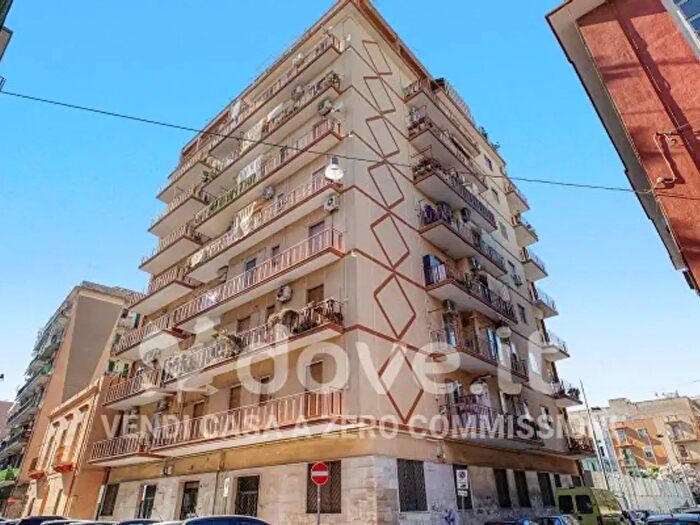Appartamento trilocale in vendita in Via d'alò Alfieri, Taranto