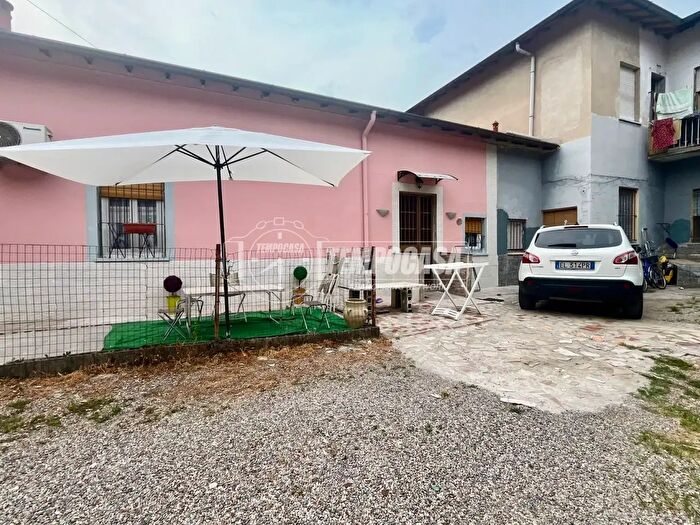 Appartamento trilocale in vendita in Via Armando Diaz, Magnago