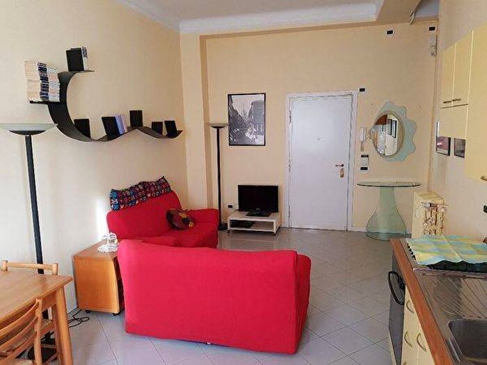 Appartamento bilocale in affitto in Via Vincenzo Foppa, Solari, Milano