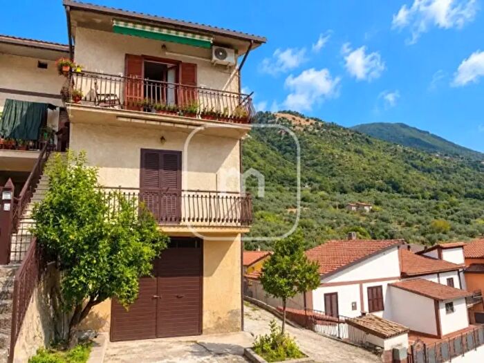 Appartamento con 5 locali in vendita in Via Lesca, Serrone