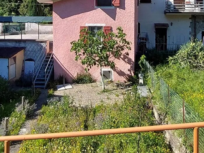 Casa quadrilocale in vendita in Località Merz, Sesta Godano