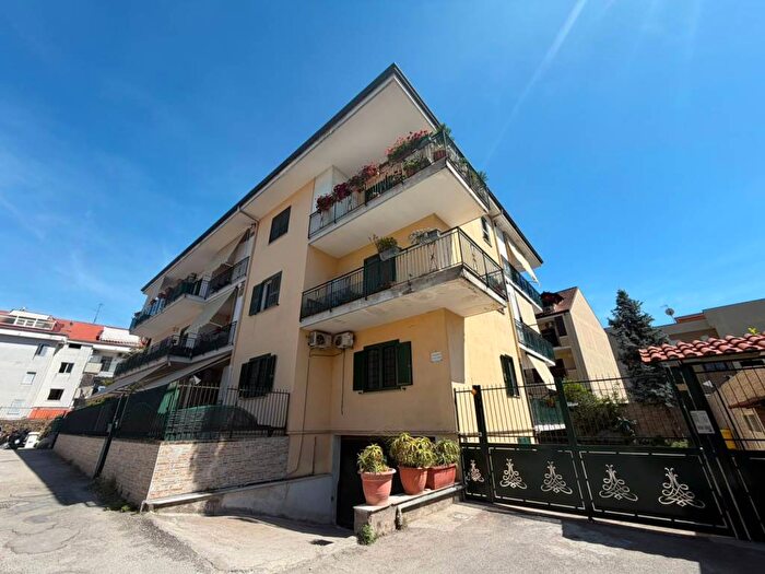 Appartamento trilocale in affitto in Via San Vito, Colonne San Vito, Giugliano in Campania