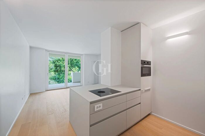 Appartamento trilocale in vendita in Vittoriale, Gardone Riviera