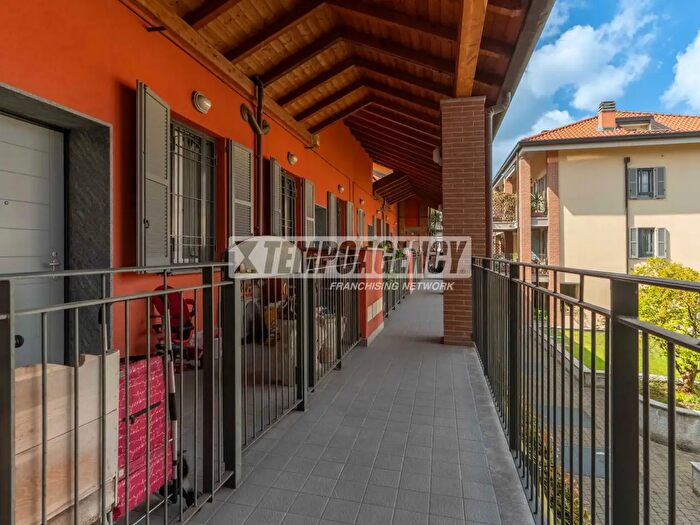 Appartamento trilocale in vendita in Via Walter Tobagi B, Milano