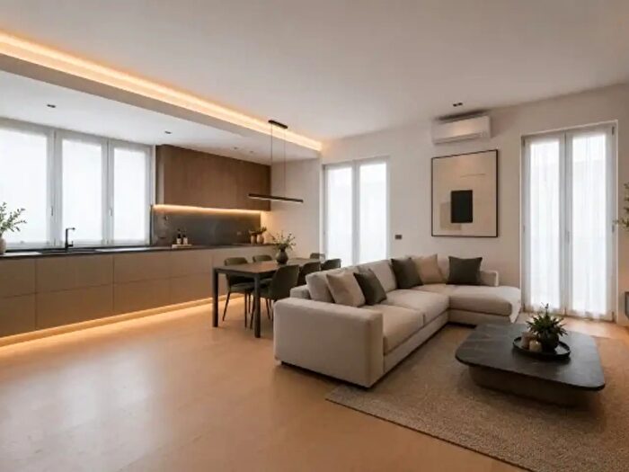 Appartamento trilocale in vendita in Via Illirico, Milano