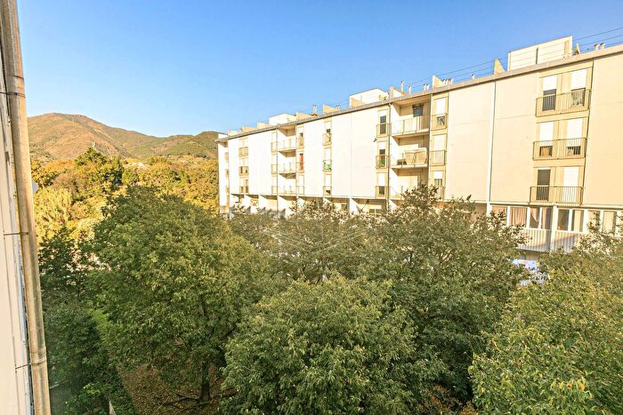 Appartamento con 7 locali in vendita in Via Cesare Pavese, Genova