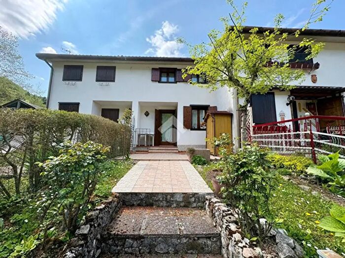 Casa trilocale in vendita in Via della Scaletta, Cison Di Valmarino