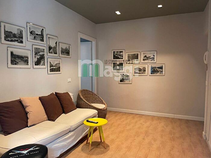 Appartamento trilocale in affitto in Via Antonio Grossich, Città Studi, Milano