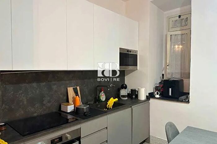 Appartamento trilocale in vendita in Via Elvia Recina RomaSan Giovanni, Roma