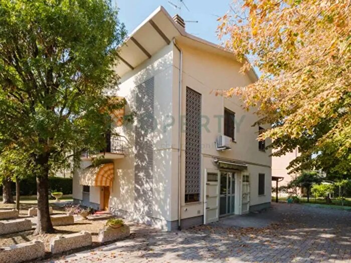 Casa con 6 locali in vendita in Via Don Pasquino Borghi, Campagnola Emilia