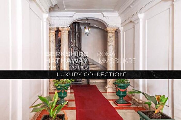 Appartamento con 5 locali in vendita in Via Sistina, Roma