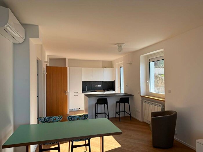 Appartamento trilocale in affitto in Salita di Cedassamare, Barcola, Trieste