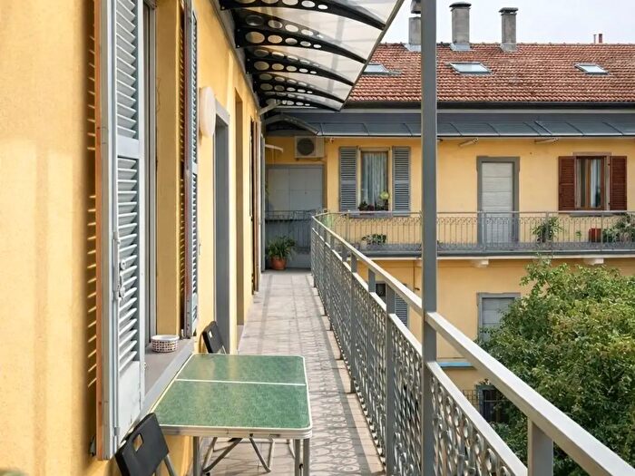 Appartamento quadrilocale in affitto in Via Temperanza, Milano