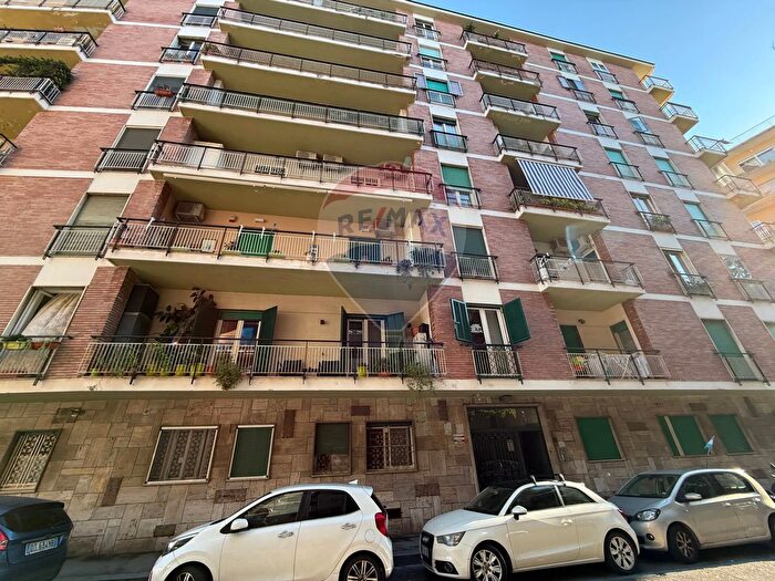 Appartamento quadrilocale in vendita in Napoli