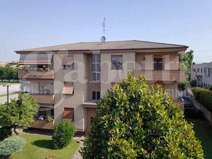 Appartamento trilocale in vendita in Via Pusiano, Cesano Maderno