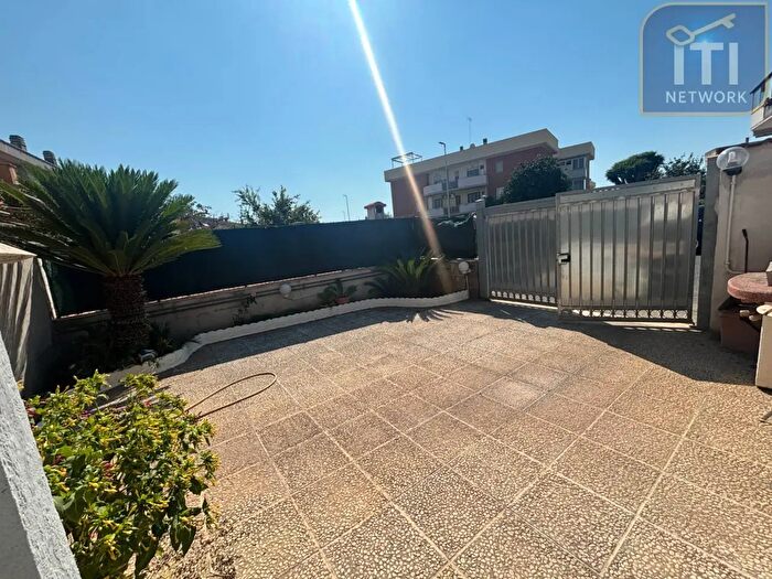 Casa trilocale in vendita in Via Sardegna, Ardea