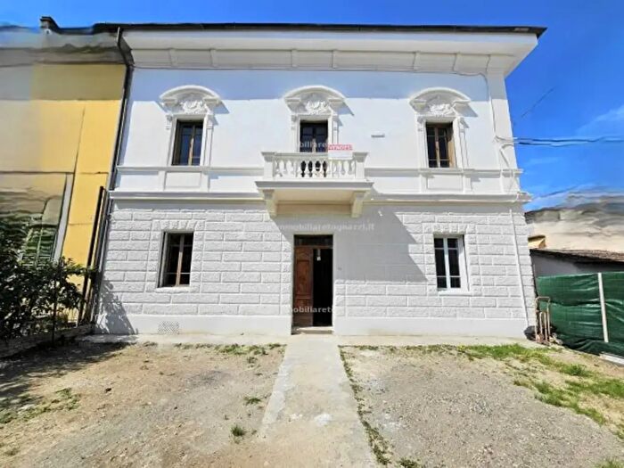 Casa con 6 locali in vendita in Zona Semicentrale, Certaldo