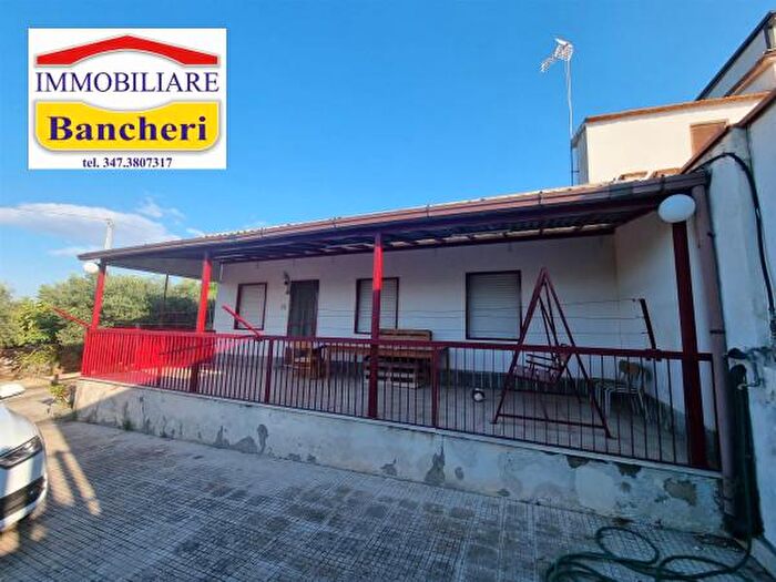 Casa trilocale in vendita in Contrada Cusatino, Caltanissetta