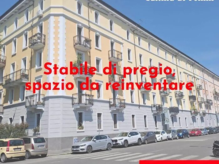 Appartamento trilocale in vendita in Milano