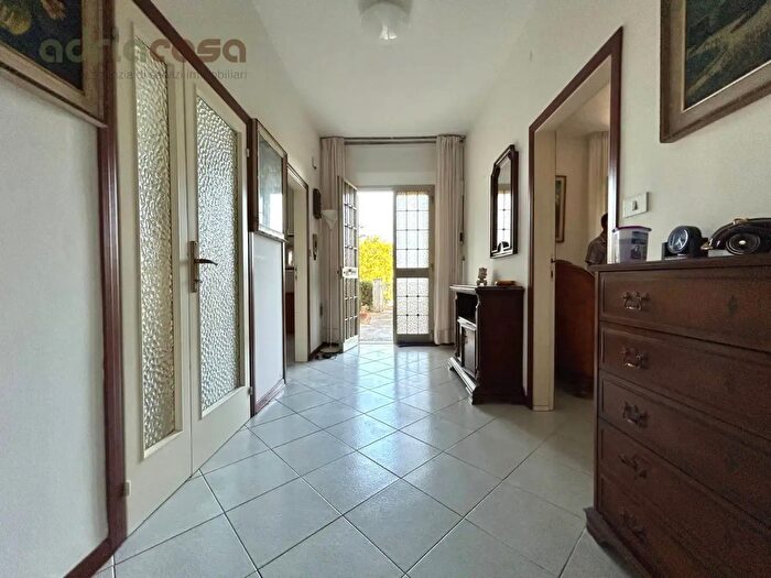 Appartamento quadrilocale in vendita in Viale Abruzzi, Riccione