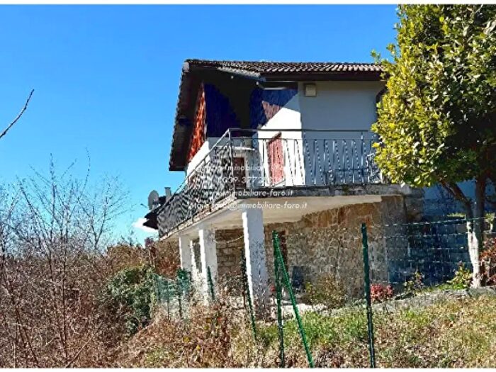 Casa quadrilocale in vendita in Via Belvedere, Premeno