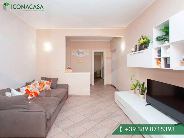 Appartamento trilocale in vendita in Via Val Trompia, Milano