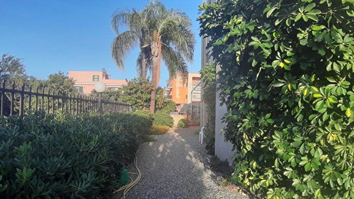 Casa con 5 locali in vendita in Via ScuoleTraversa B Torre Faro, Messina