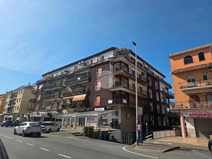 Appartamento quadrilocale in vendita in Corso Mediterraneo, Scalea