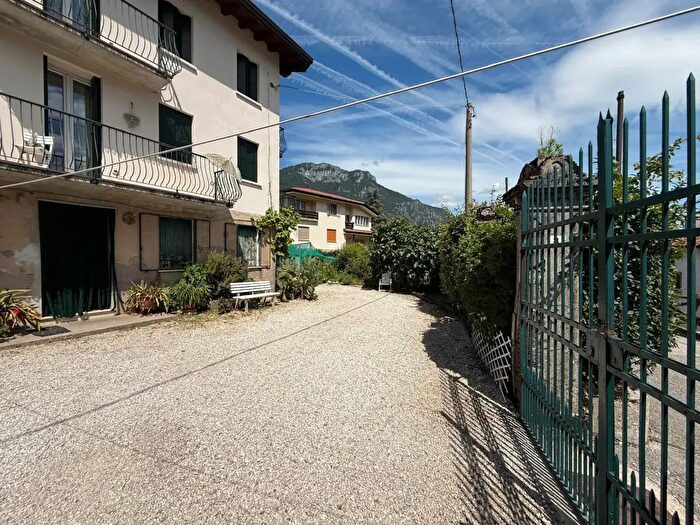 Casa quadrilocale in vendita in Via Carlo Goldoni, Arsiero