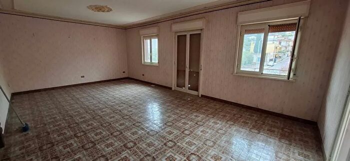 Appartamento con 6 locali in vendita in Via Don Luigi Sturzo, Carini