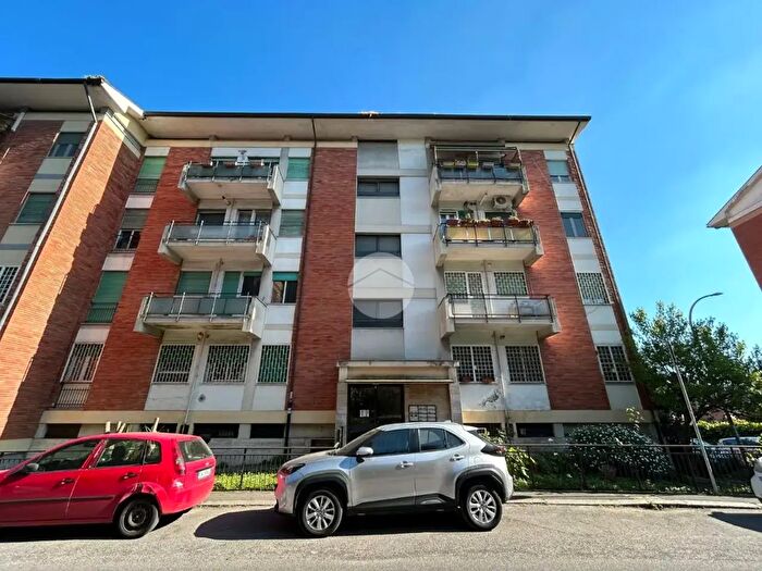 Appartamento trilocale in vendita in Via Bartolomeo Avanzini, Roma