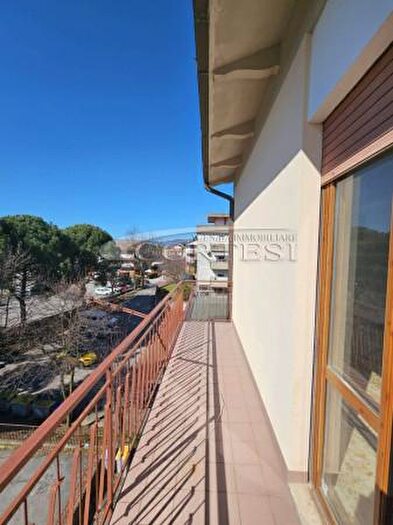 Appartamento con 5 locali in vendita in Via Yuri Gagarin, Umbertide