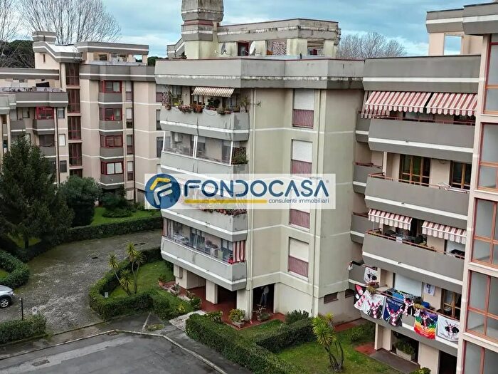 Appartamento con 5 locali in vendita in Via Ferruccio, Viareggio