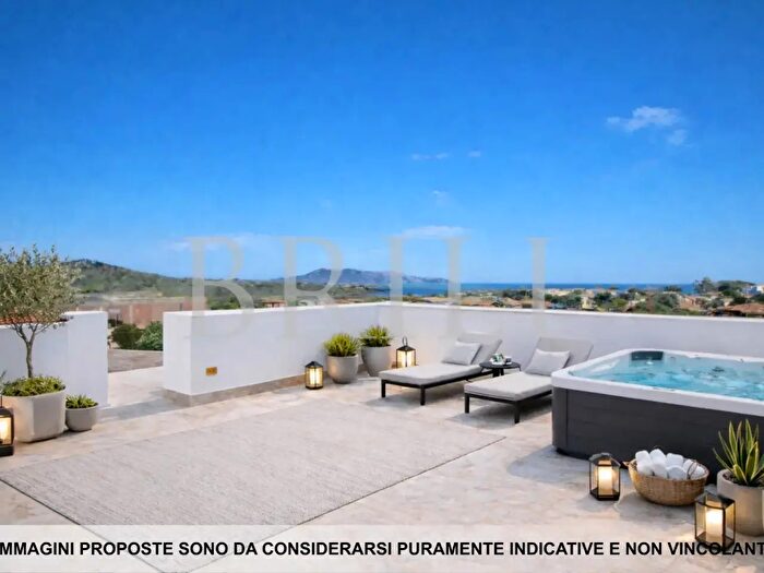 Appartamento trilocale in vendita in Olbia