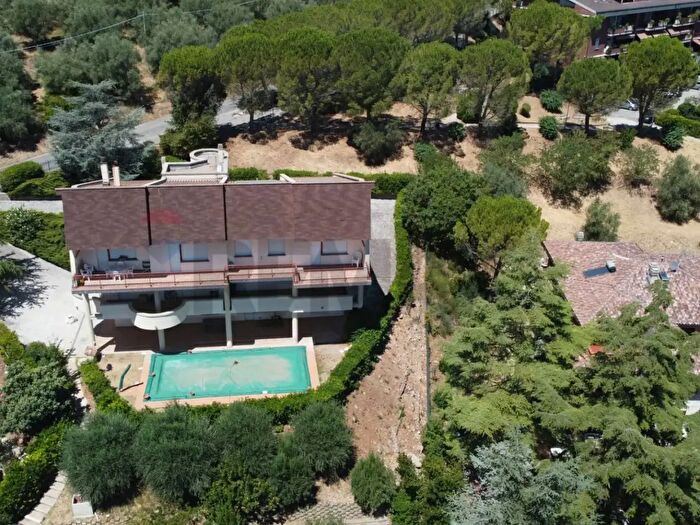 Appartamento quadrilocale in vendita in Via del Tempo Libero, Perugia