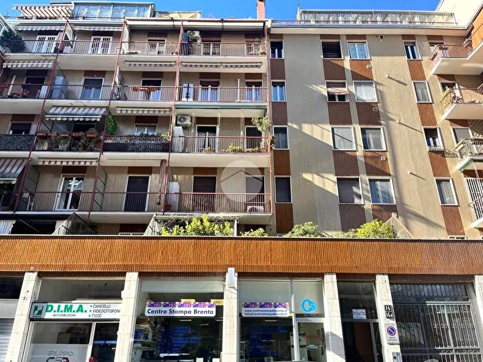 Appartamento trilocale in vendita in Via Bessarione, Milano