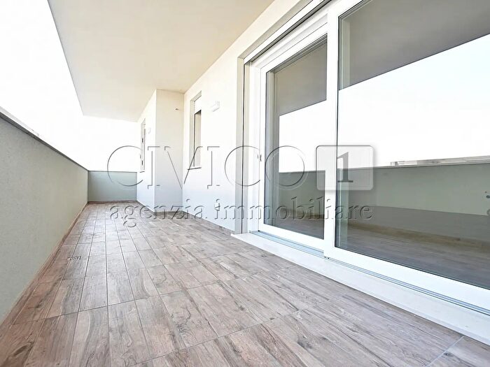 Appartamento con 5 locali in affitto in Via Sicilia, Rubano