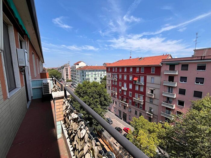 Appartamento bilocale in vendita in Via Mac Mahon, Milano