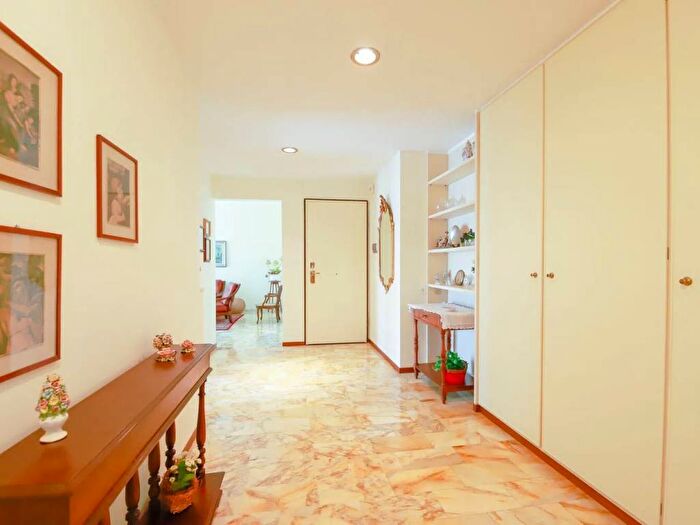 Appartamento con 5 locali in affitto in Viale Antonio Ed Edelina Devoto, Centro, Chiavari