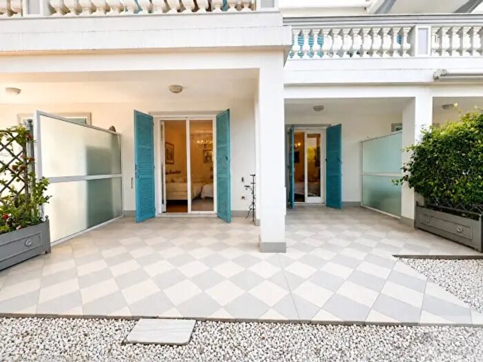 Appartamento bilocale in vendita in Via Vittorio Veneto, Bordighera