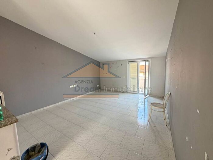 Appartamento trilocale in affitto in Via Santa Caterina da Siena, Monaci, Giugliano in Campania