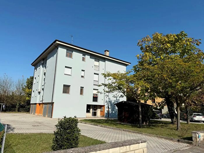 Appartamento bilocale in vendita in Via Giuriolo, Molinella